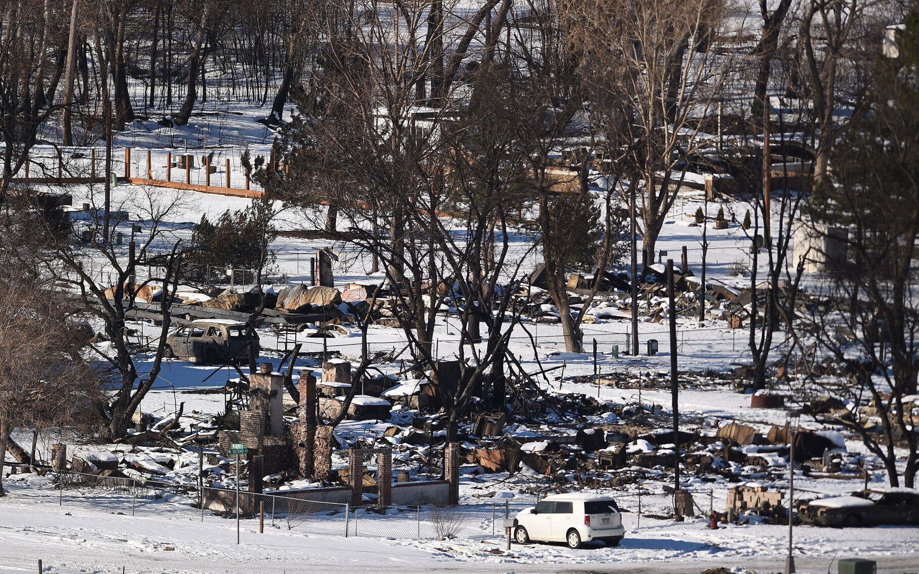 010322-news-dg-fire 12.JPG